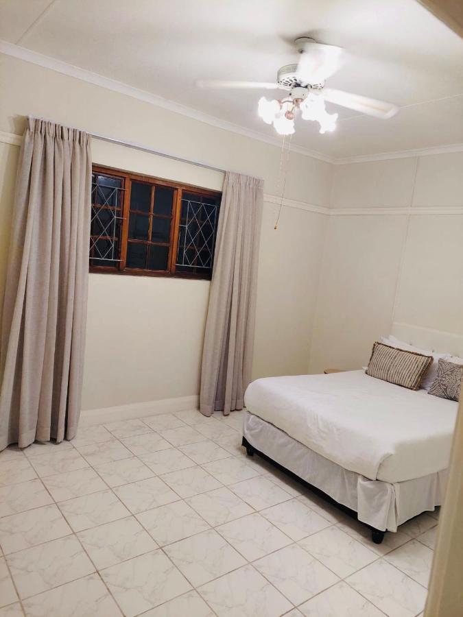 Beautiful Villa - Scottburgh, Durban Екстер'єр фото